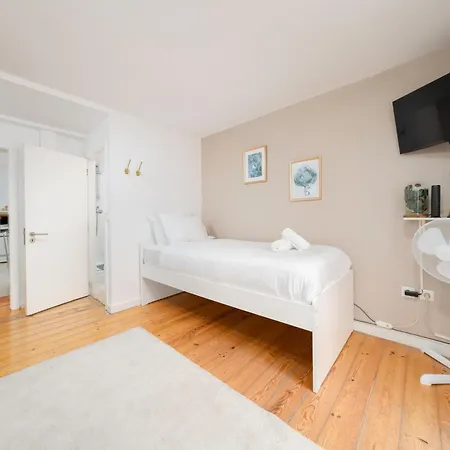 Nexto To Sao Jorge Castle Apartment *